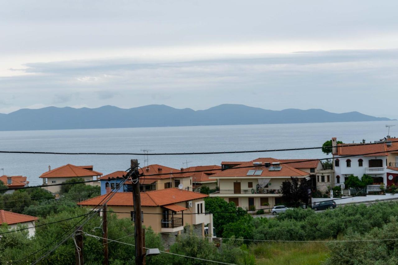 Vista Del Mare 1 Apartment Nea Roda Luaran gambar